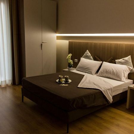 Le Affacciate Bruzie Home Guest House Cosenza Exterior photo