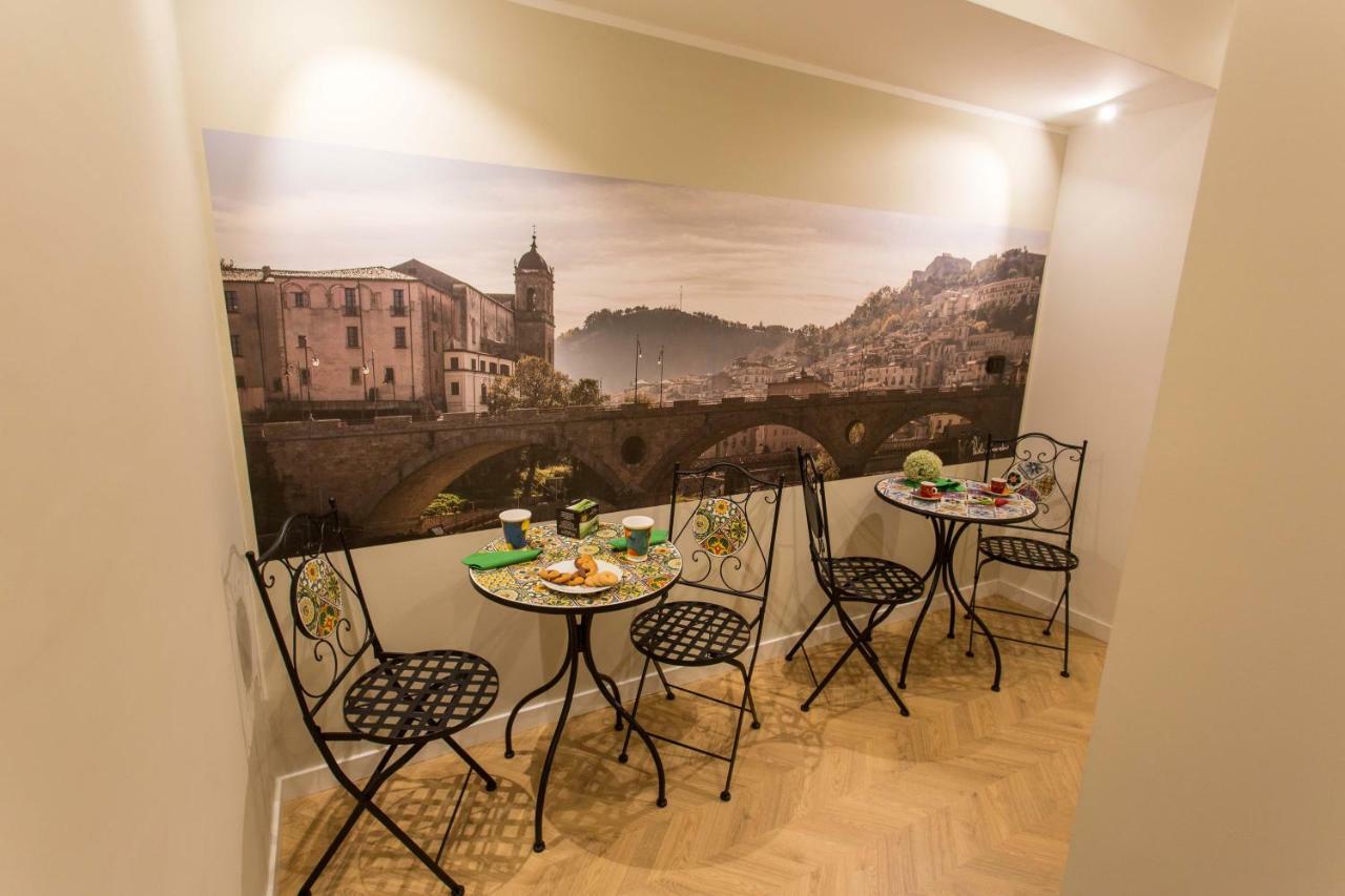 Le Affacciate Bruzie Home Guest House Cosenza Exterior photo